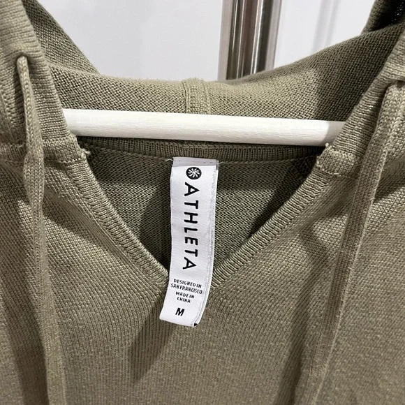 Athleta Evergreen Hoodie Knit Sweater M - Picture 3 of 11